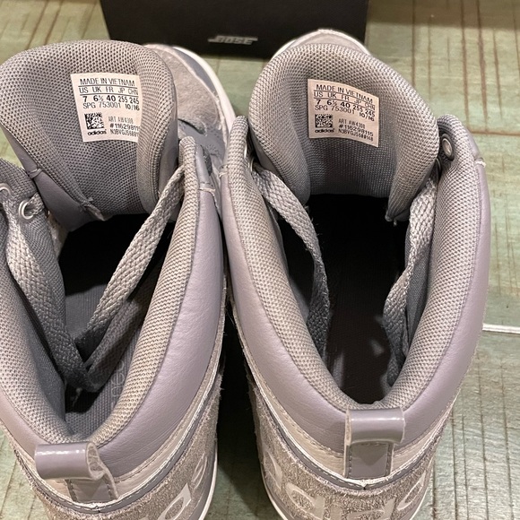 Adidas - Picture 2 of 14